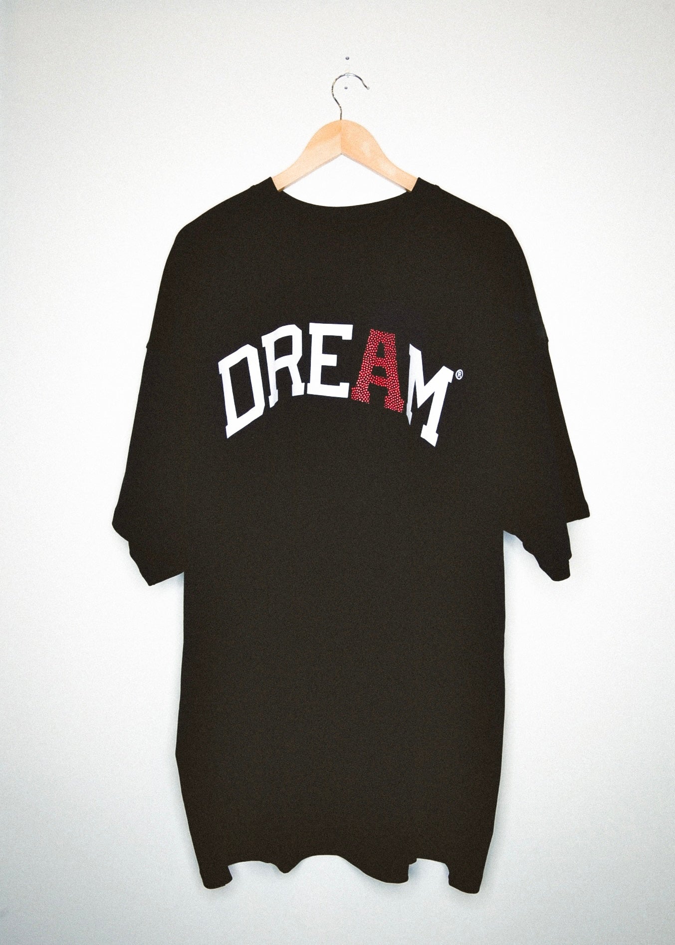 Brand DREAM™ BASIC LOGO (BL) BASKETBALL GRAIN TEE